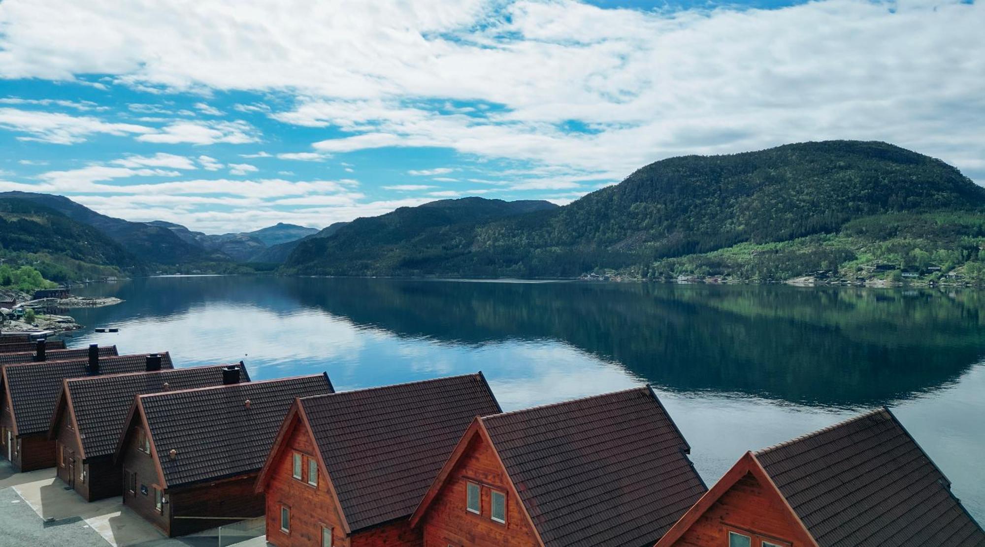 Preikestolen Panorama - Seaside Apartments Йёрпеланн Экстерьер фото