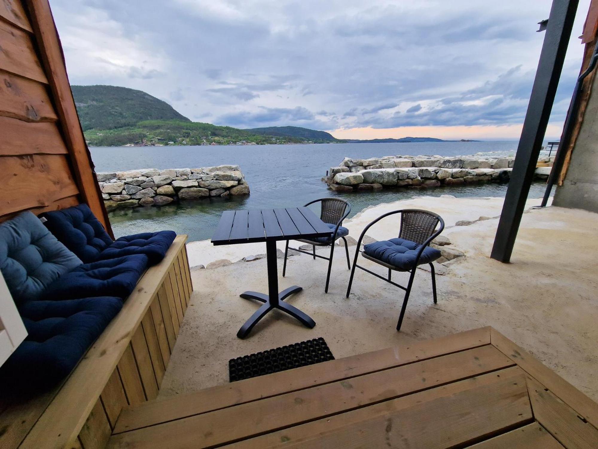 Preikestolen Panorama - Seaside Apartments Йёрпеланн Экстерьер фото